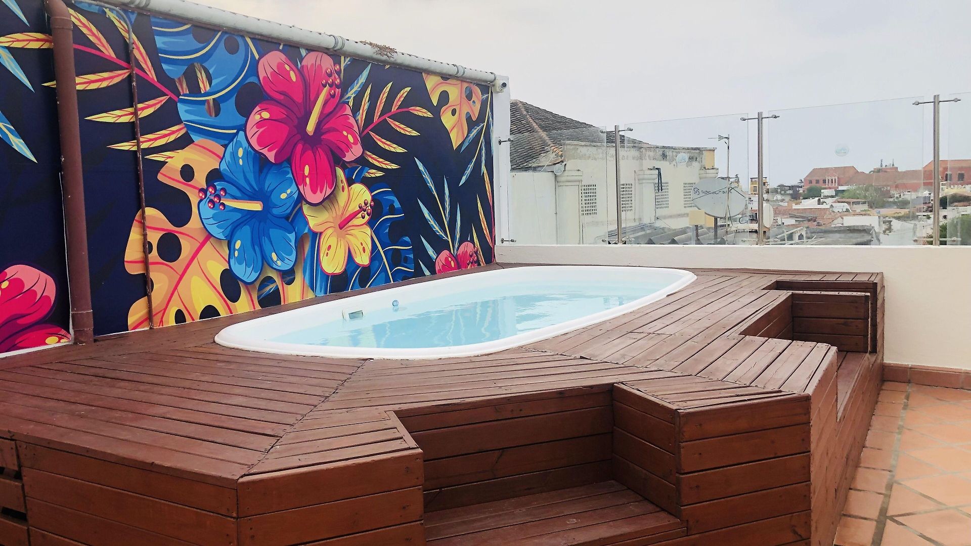 Luka Hotel