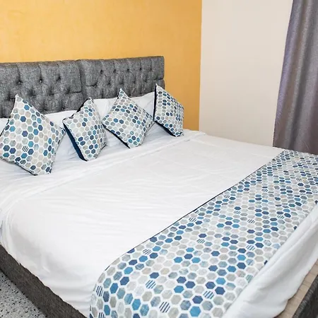 Luka Hotel