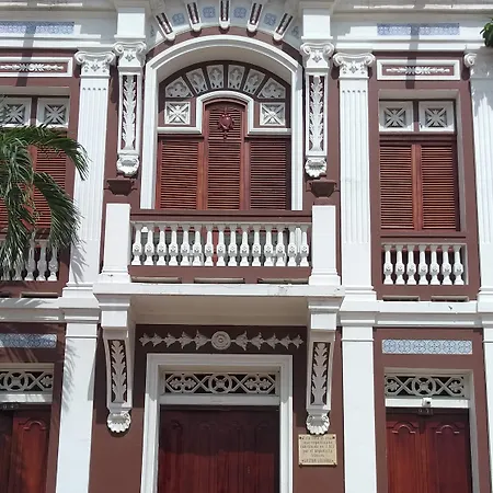 Luka Hotel 2*