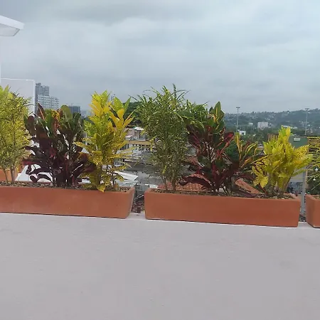 Luka Hotel 2*